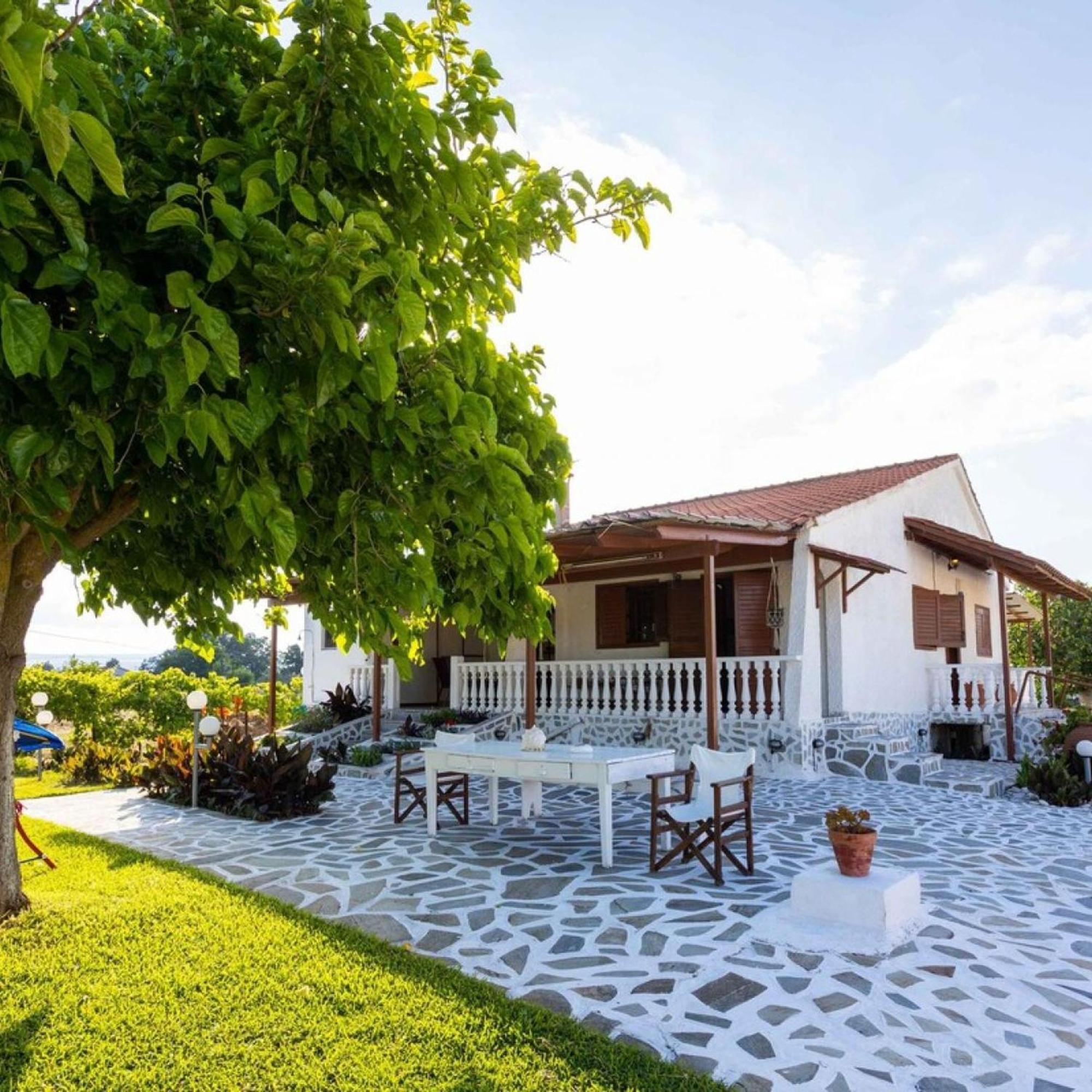 Villa Seaside Retreat For Families And Pets Messíni Exterior foto